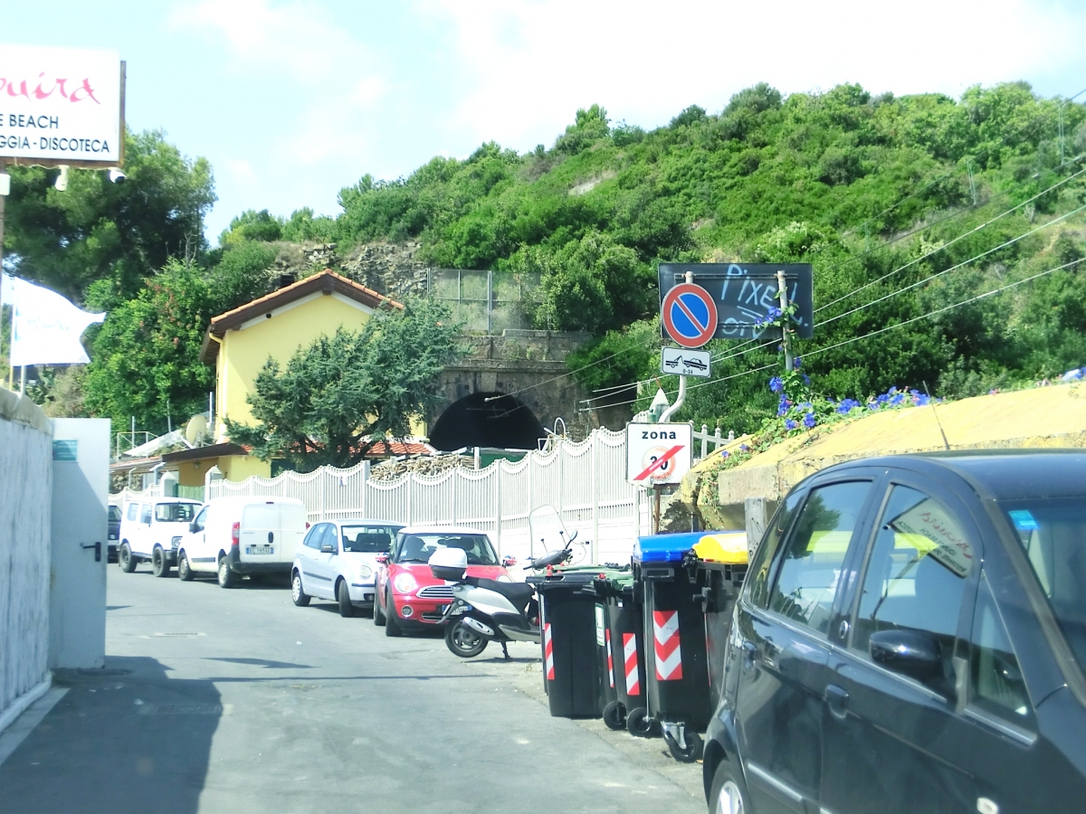 Vadino Tunnel eastern portal 