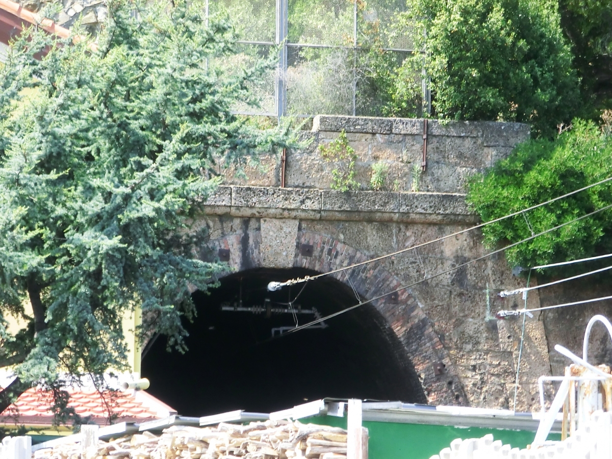 Tunnel Vadino 