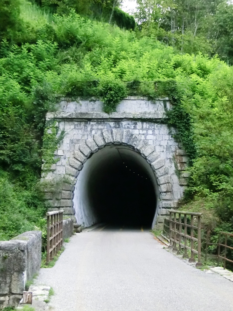 Villanova II Tunnel western portal 