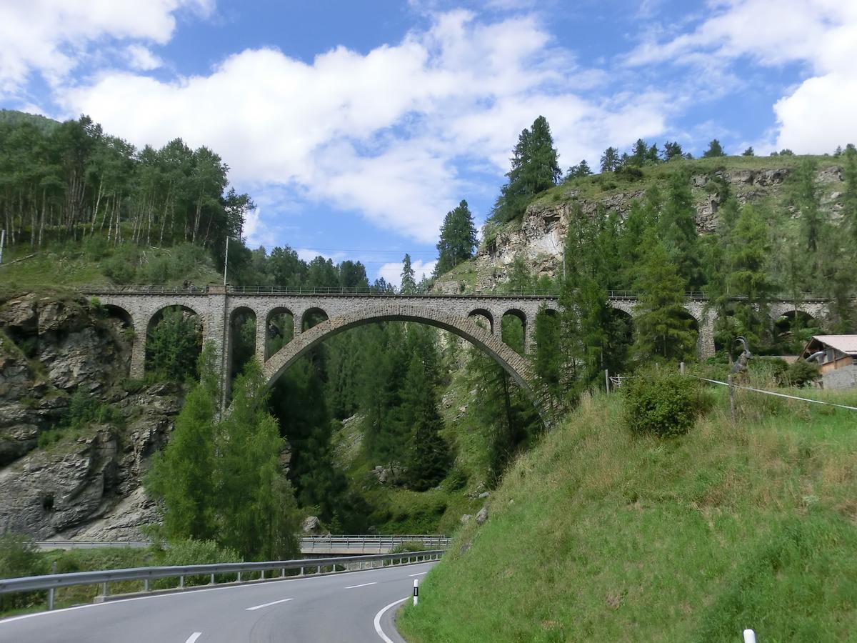 Val Tuoi Viaduct 