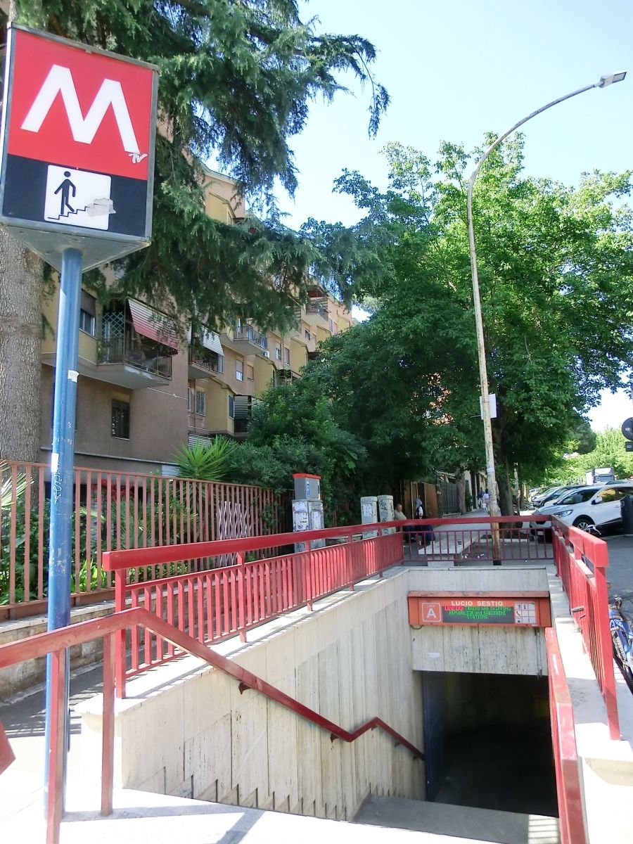 Lucio Sestio Metro Station access 