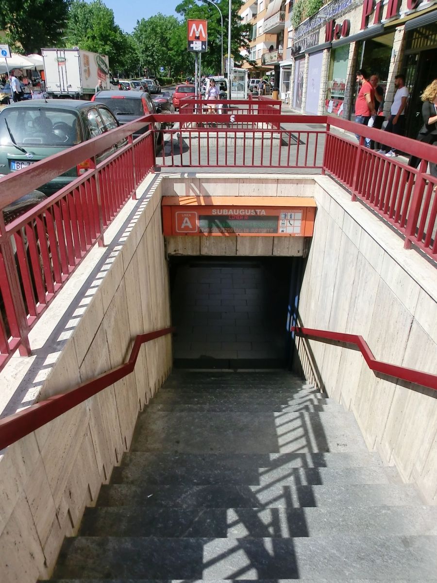 Subaugusta Metro Station access 