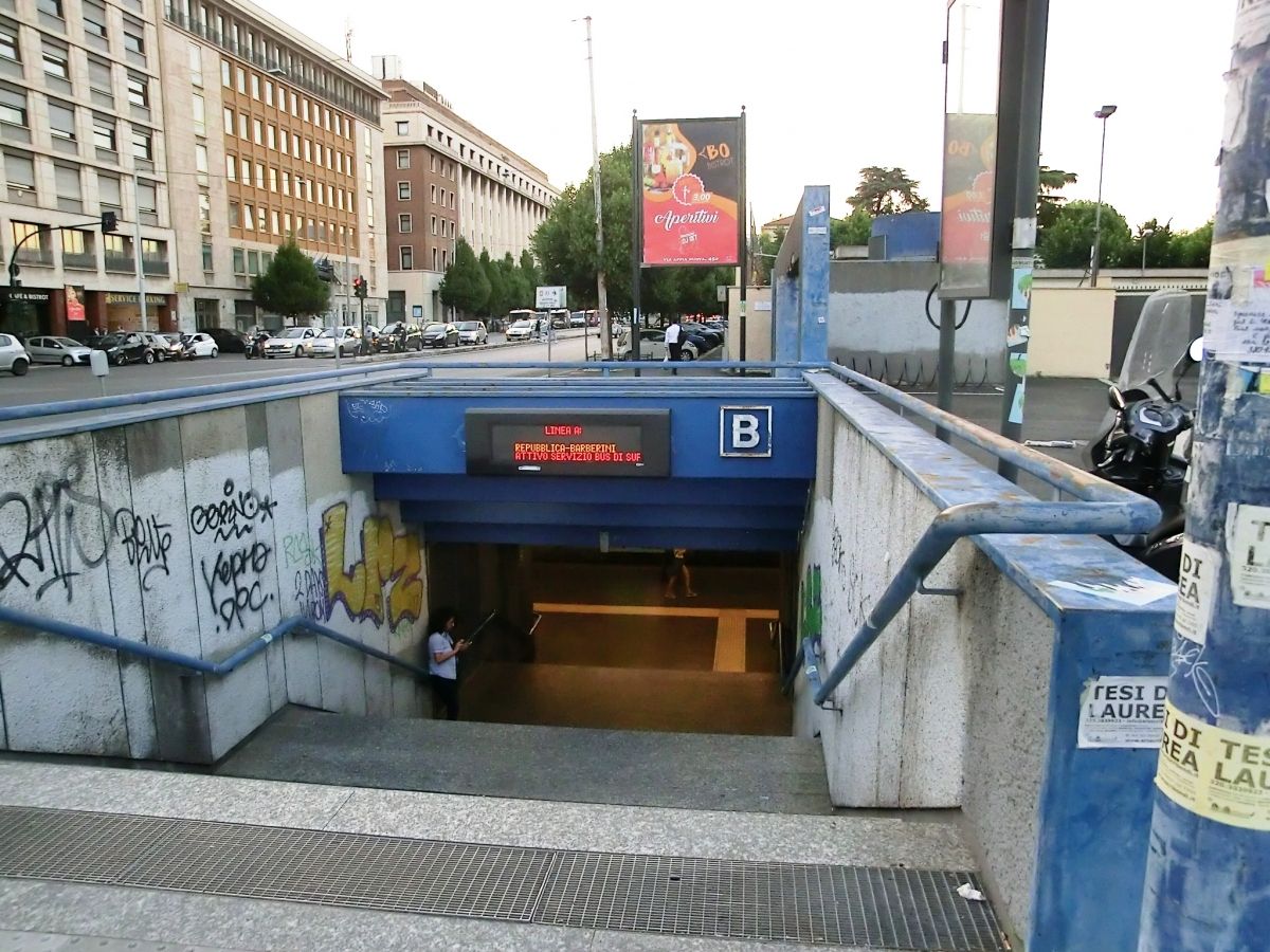 Castro Pretorio Metro Station access 
