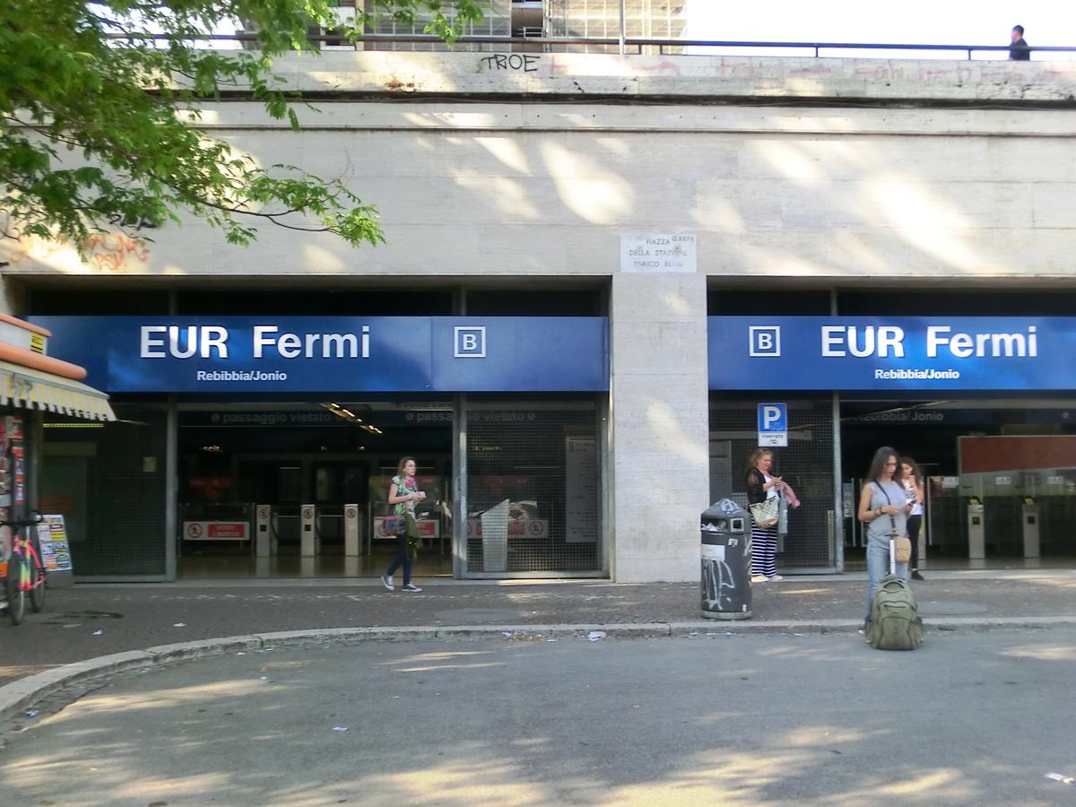 Station de métro EUR Fermi 