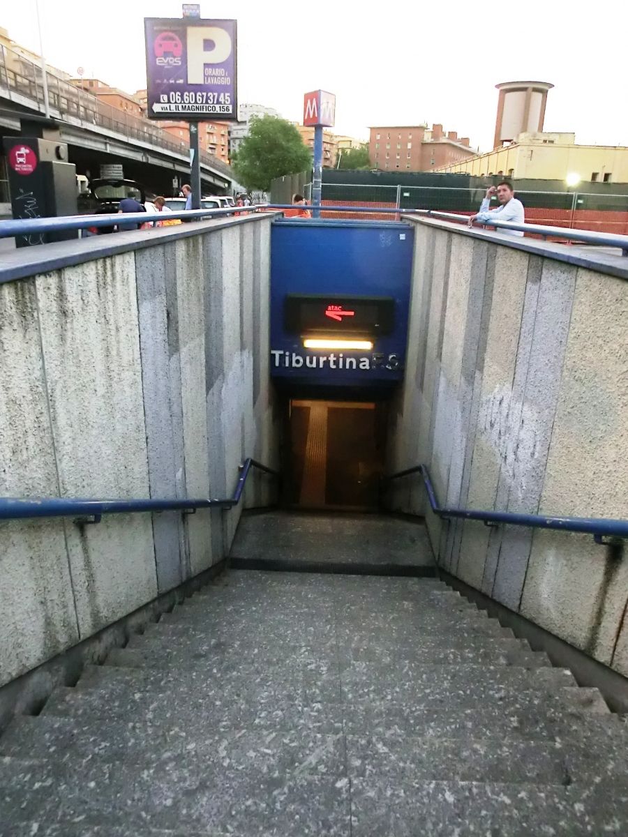 Metrobahnhof Tiburtina F.S. 
