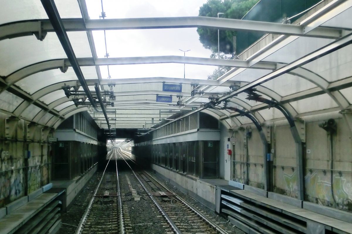 Station de métro Borghesiana 