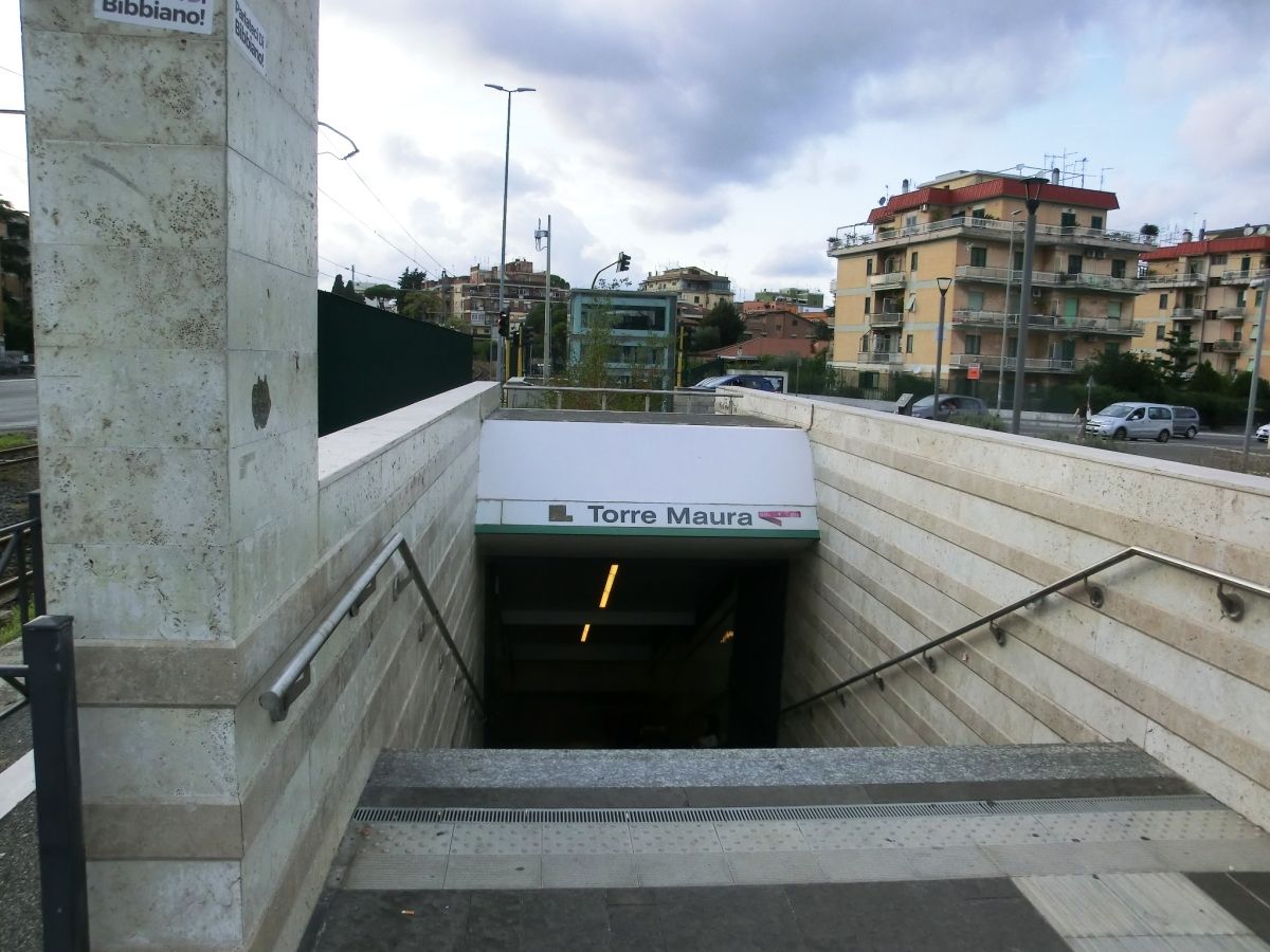 Station De Métro Torre Maura Rome 2014 Structurae