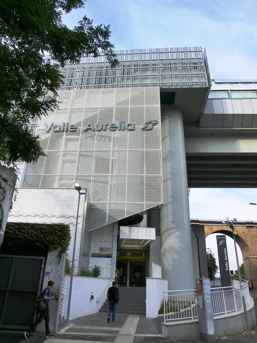 Valle Aurelia Station 