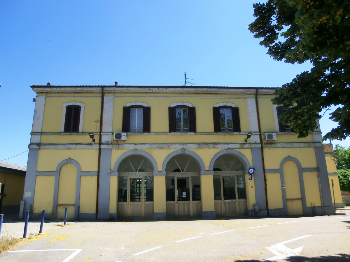 Gare de San Martino Siccomario-Cava Manara 