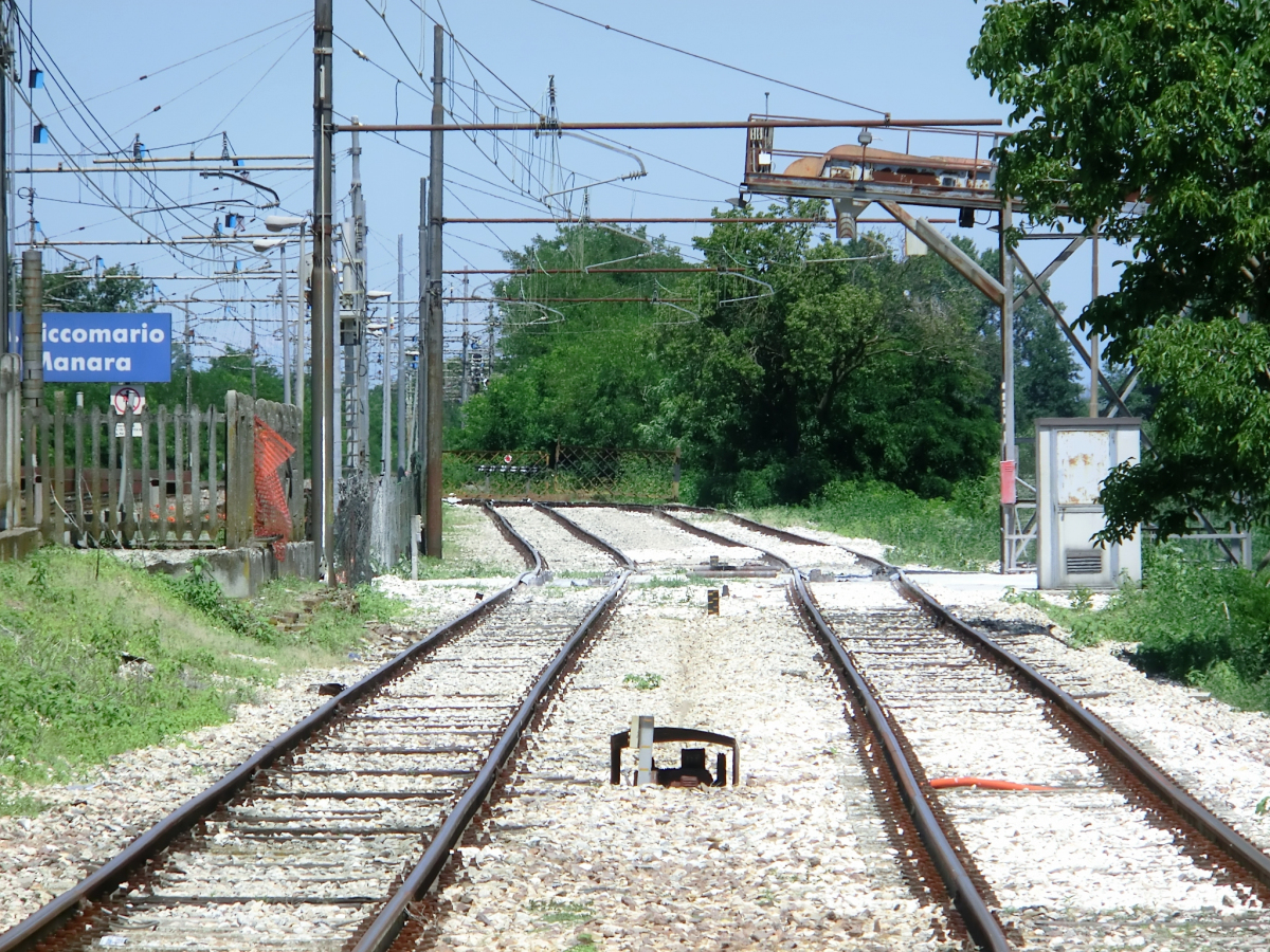 Bahnhof San Martino Siccomario-Cava Manara 
