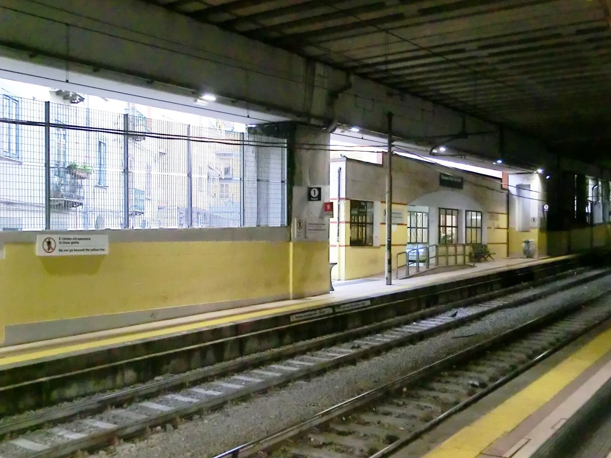Bahnhof Salerno Duomo-Via Vernieri 