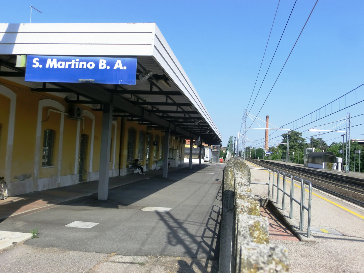 San Martino Buon Albergo Station (San Martino buon Albergo, 1849) Structurae