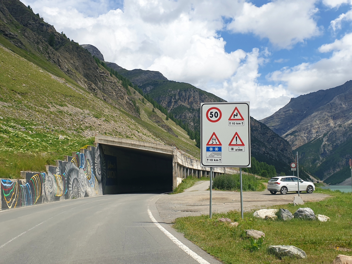 Costa del Motto Tunnel 