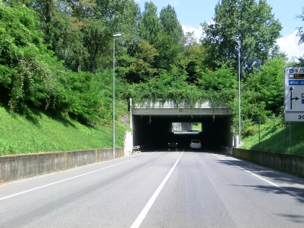 Timonchio Tunnel western portal 
