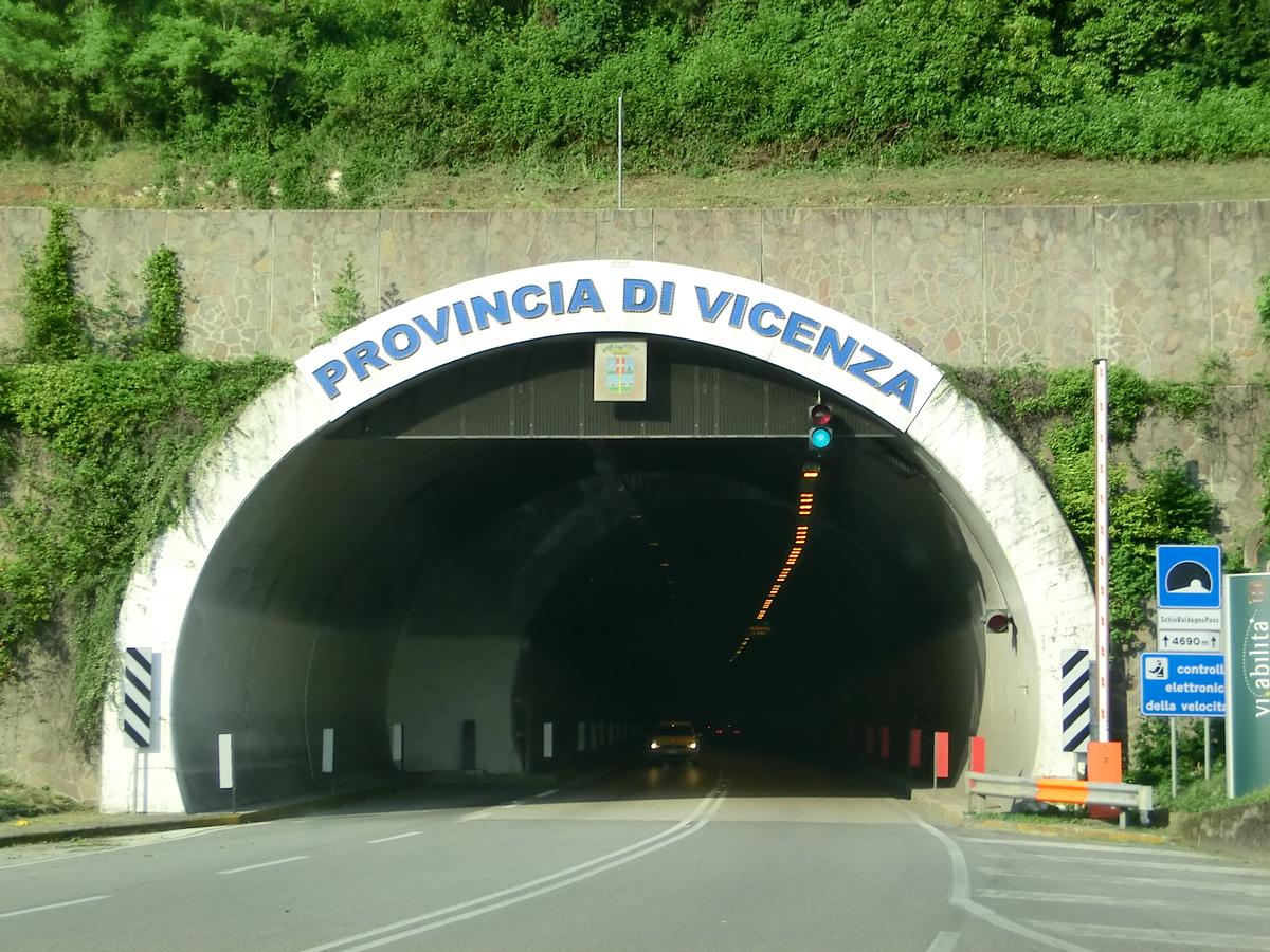 Schio Valdagno Pass-Tunnel 