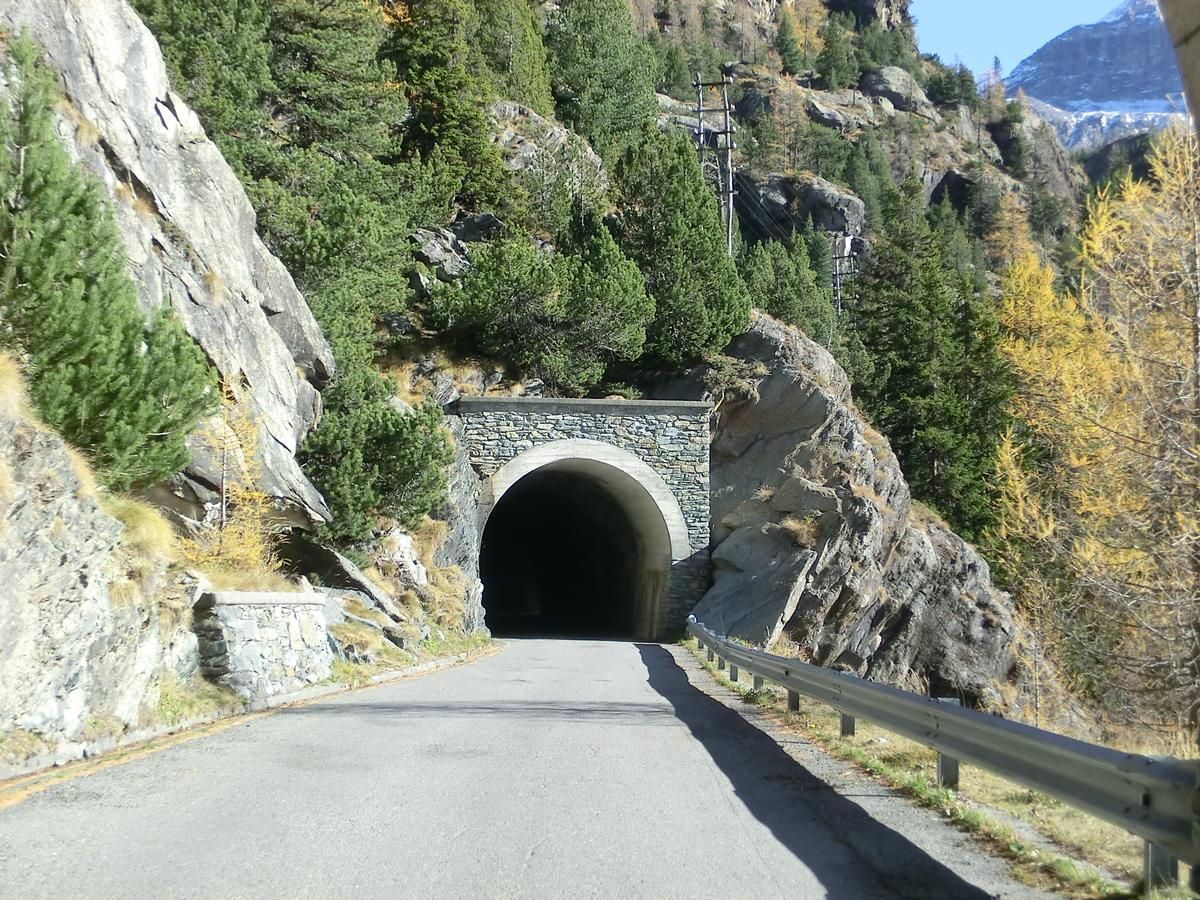 Campo Moro VII Tunnel northern portal 