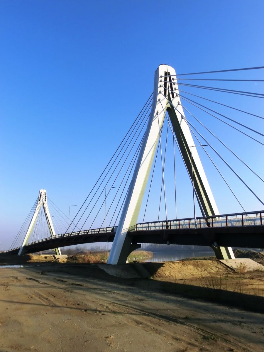 Schrägseilbrücke Ostellato 