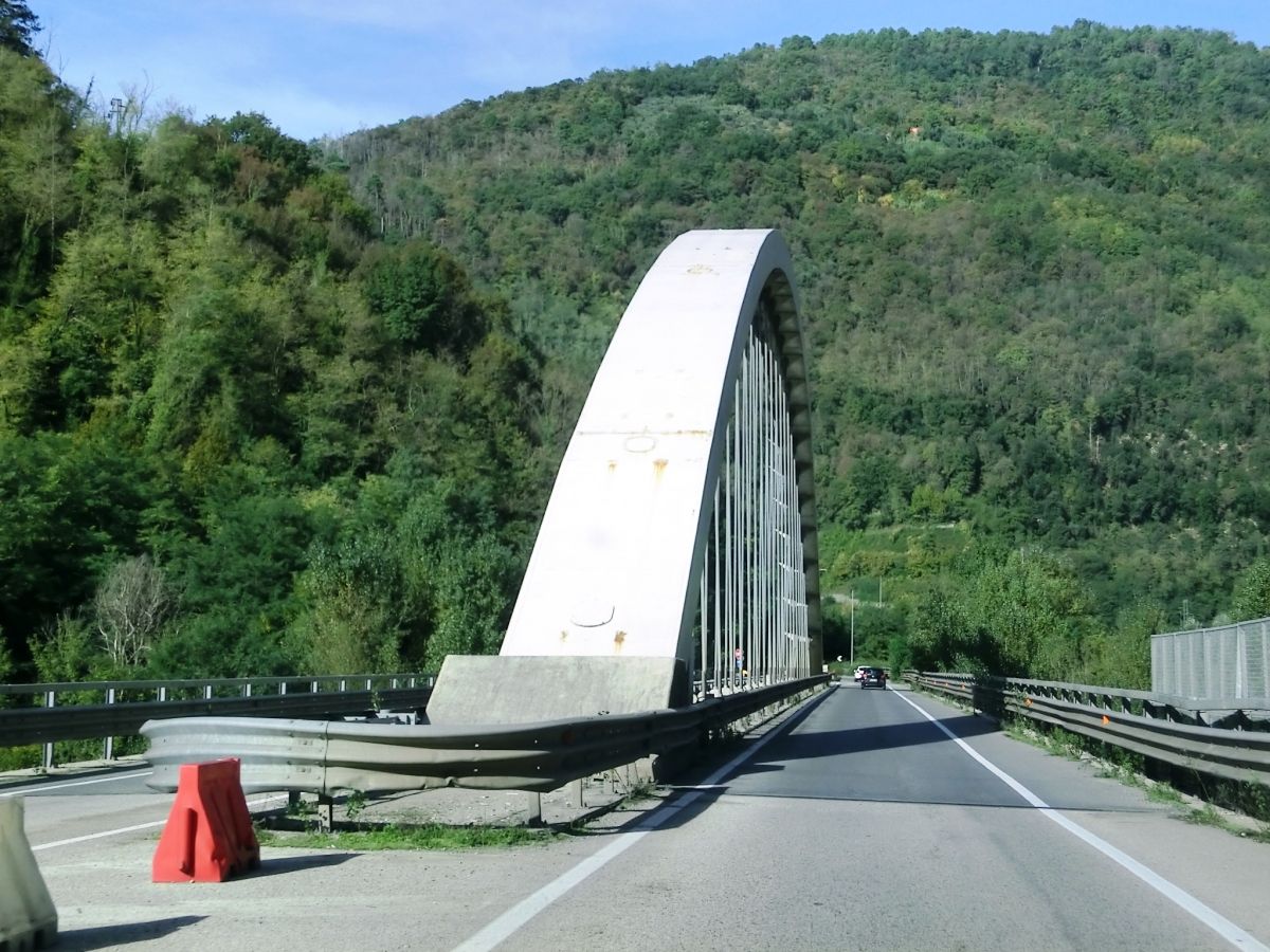Piaggione Serchio Bridge 