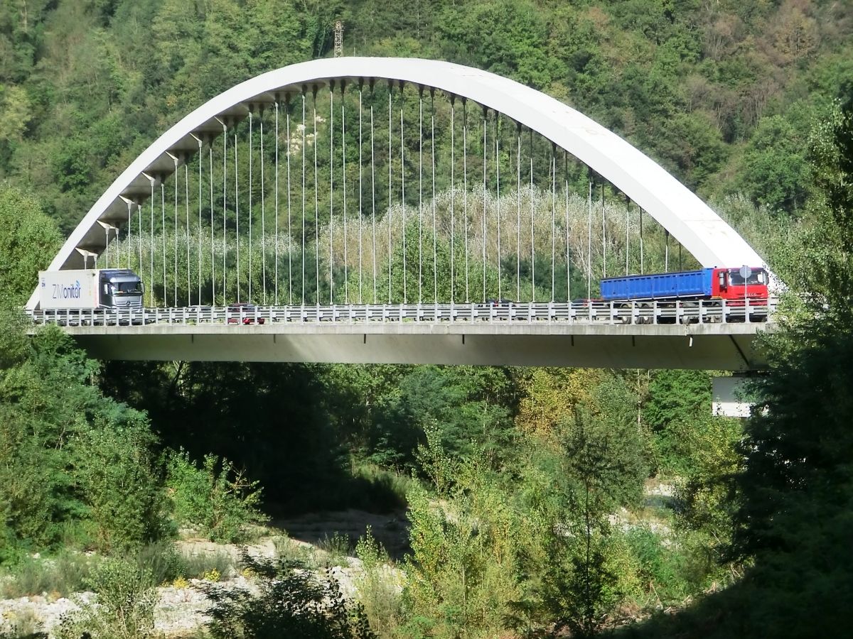 Piaggione Serchio Bridge 