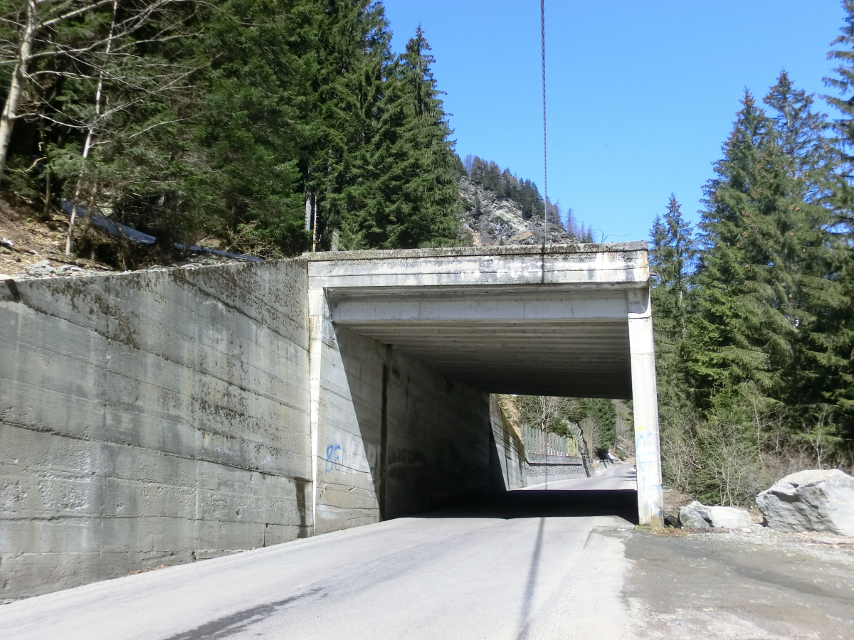 Vallalta Tunnel 