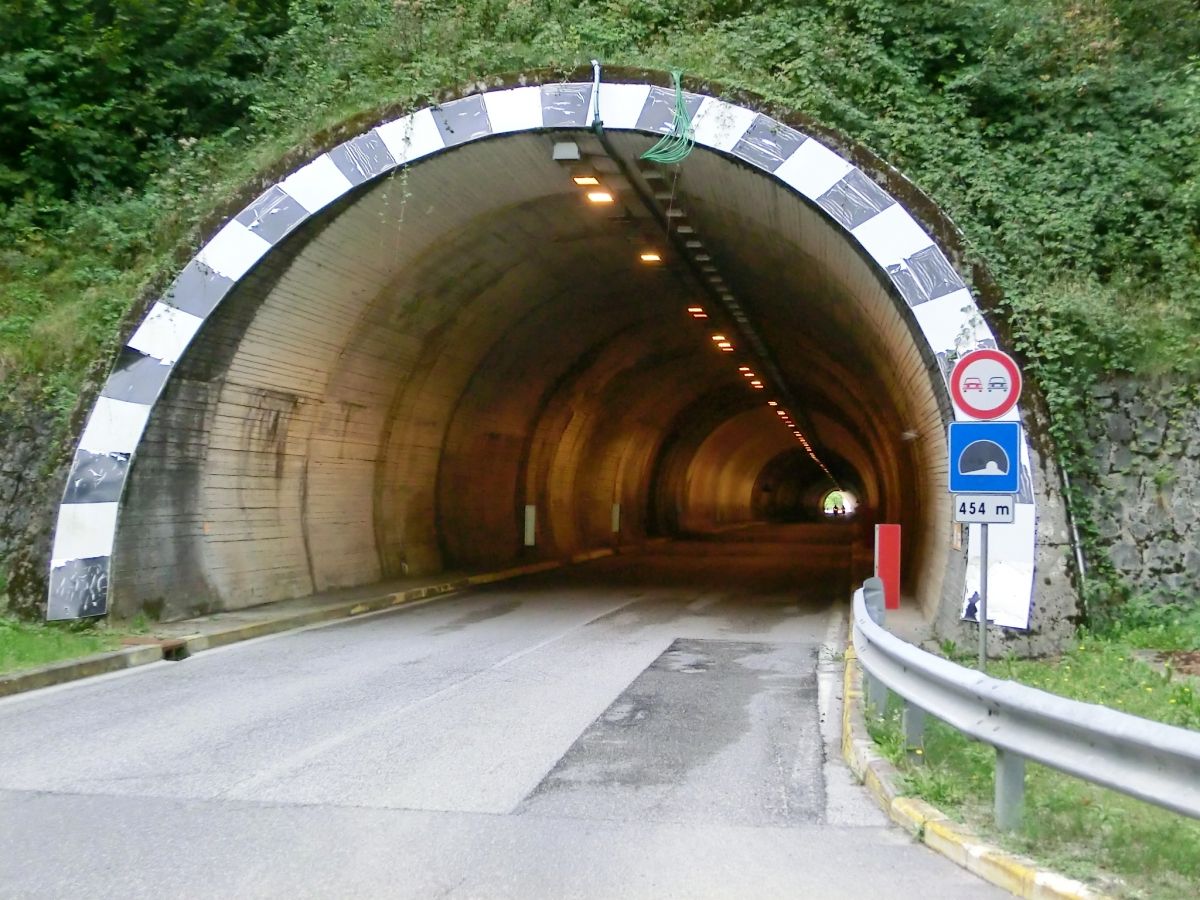 Tunnel Idro 
