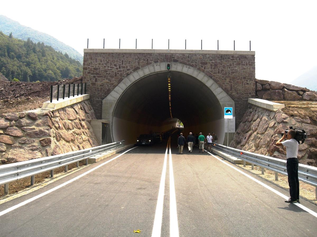 Bindo Tunnel northern portal, inauguration day 