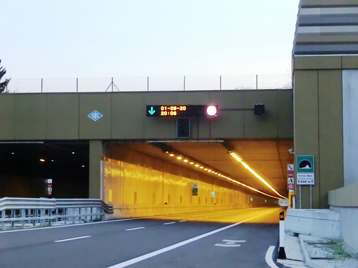 Cà Fusa-Vegra Tunnel eastern portals 