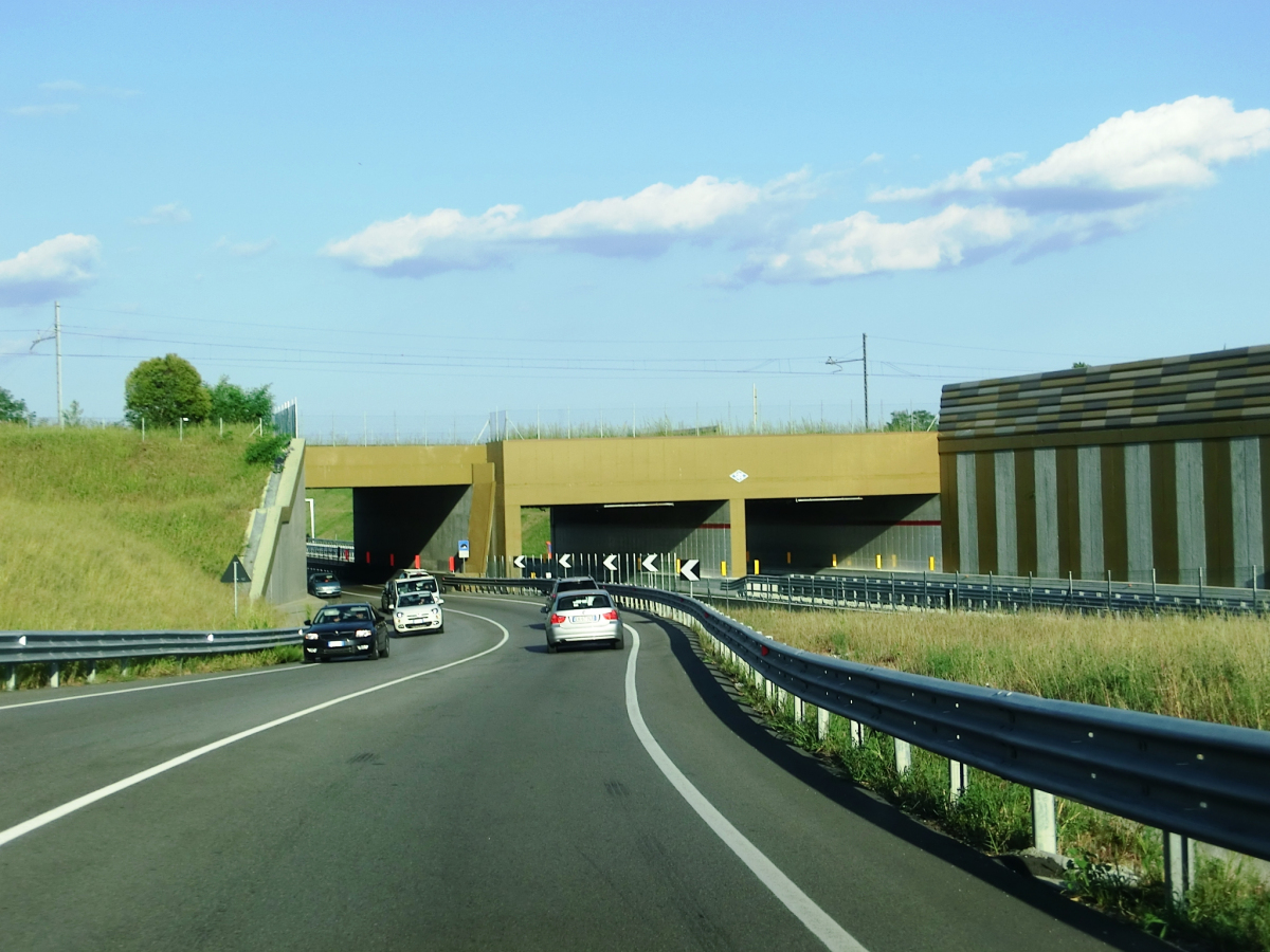FS Bassano-Padova Tunnel western portals 