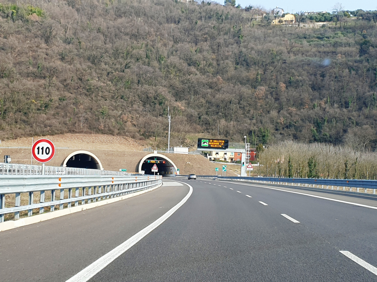 Sant'Urbano Tunnel 