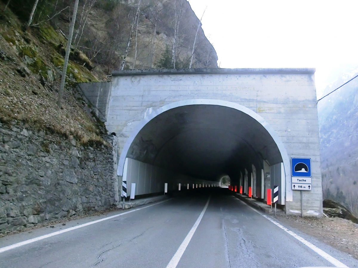 Tache Tunnel northern portal 