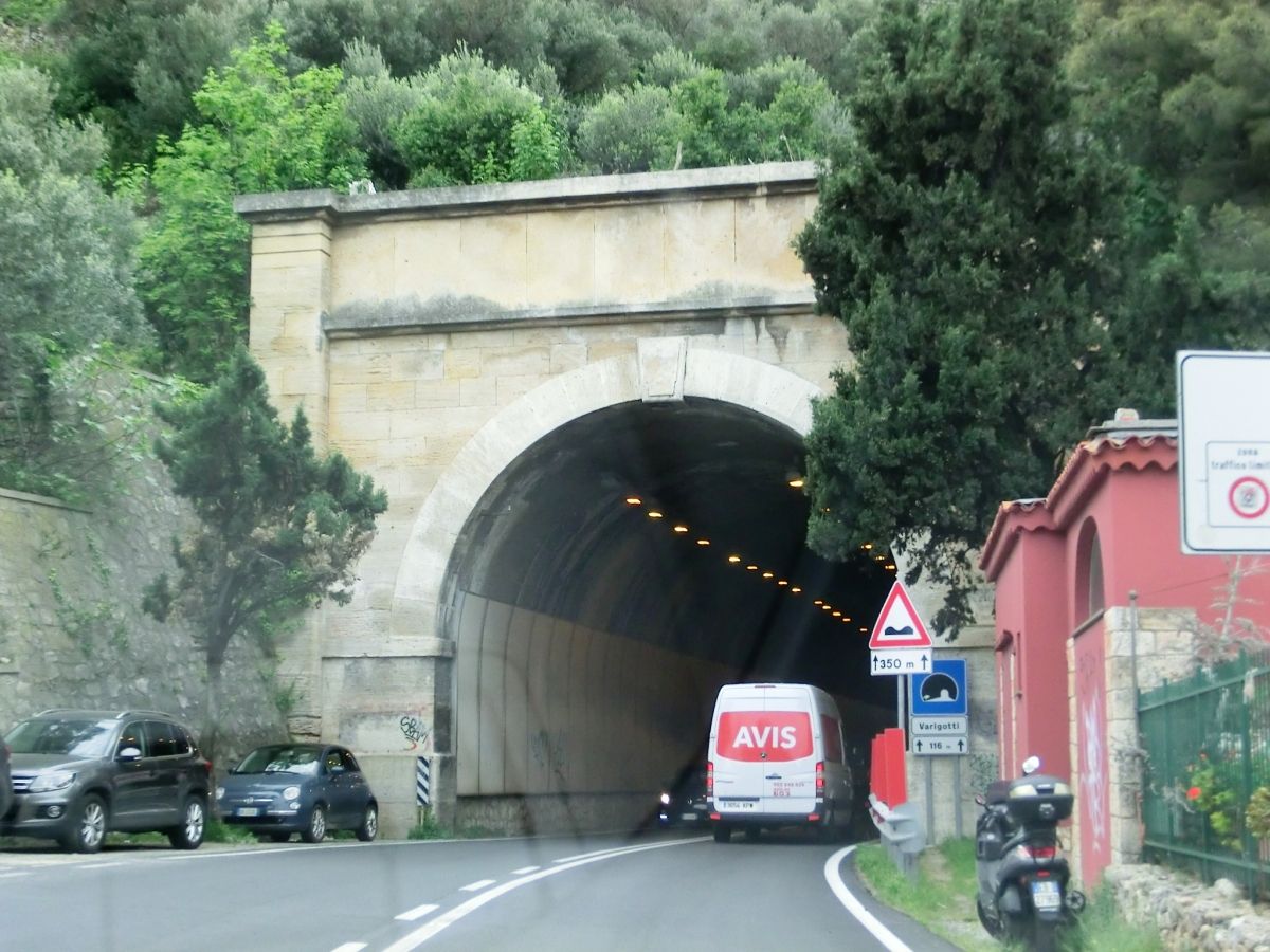 Varigotti Tunnel eastern portal 