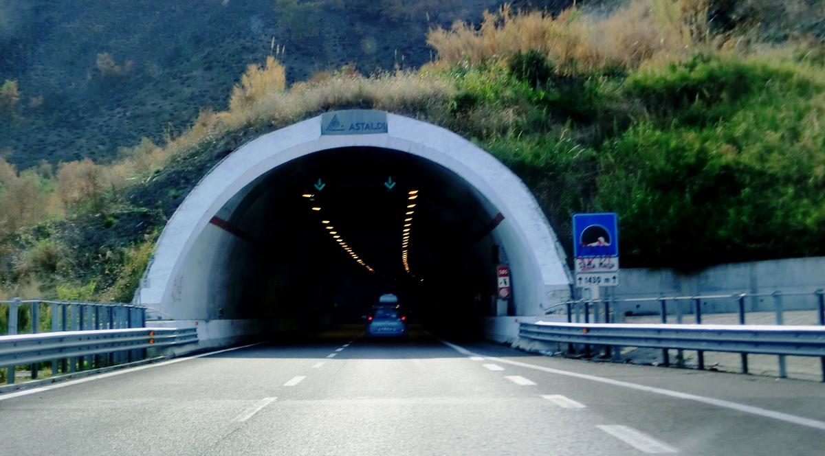 Santa Maria Tunnel eastern portal 