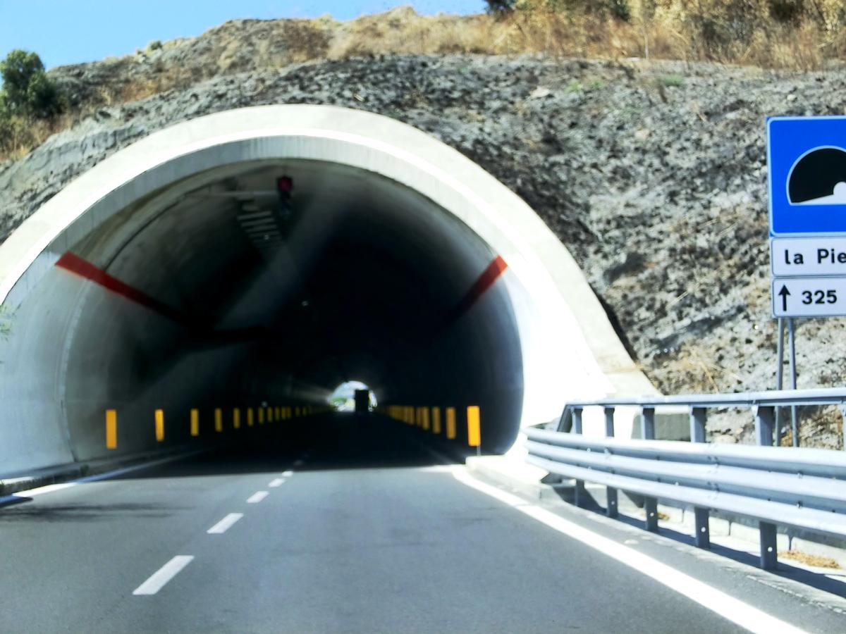 La Pietà Tunnel eastern portal 