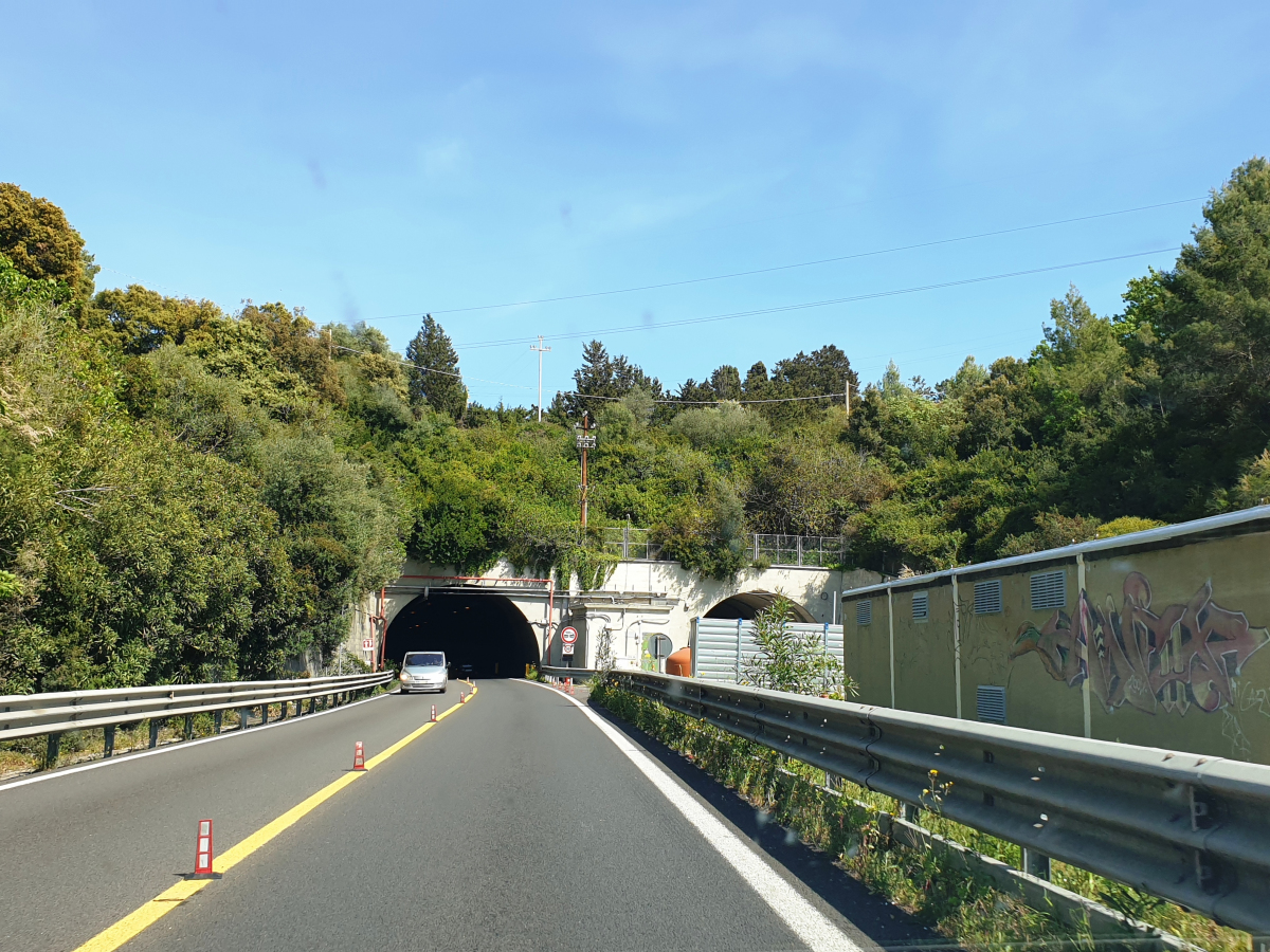 Chighizzu 2 Tunnel eastern portal 