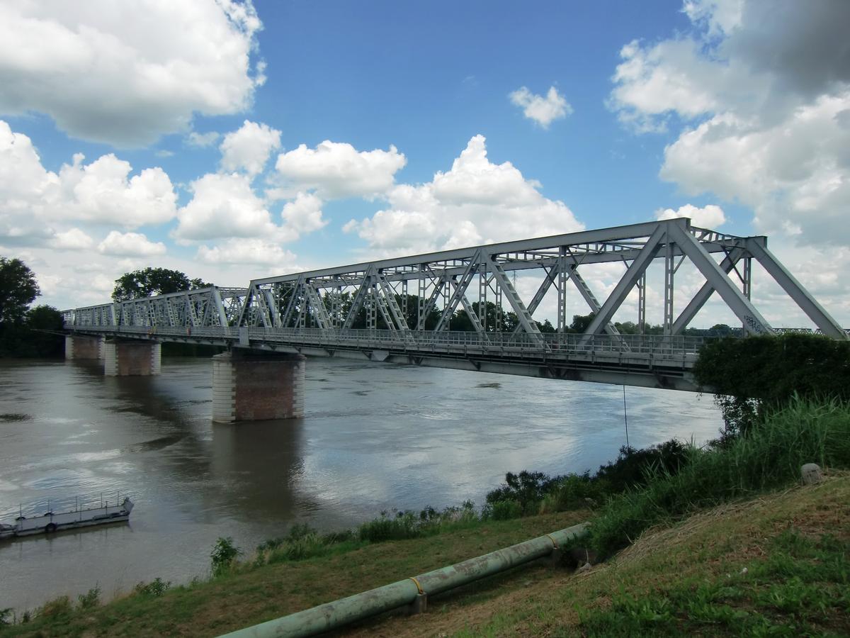 SS16 Po river bridge 