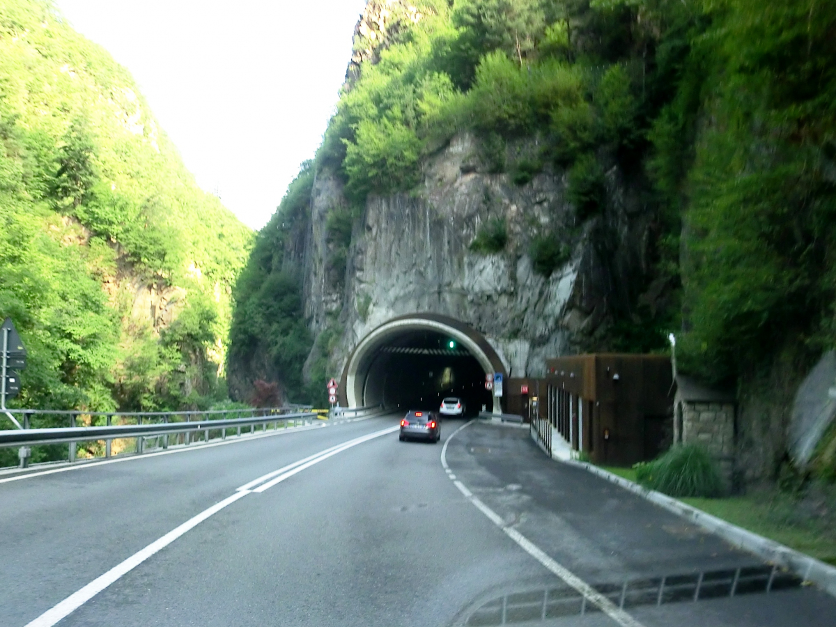 Contrada Tunnel northern portal 