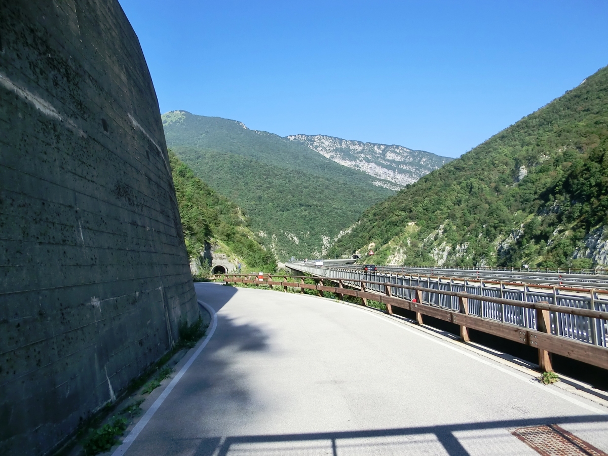Monciaduda Tunnel eastern portal 