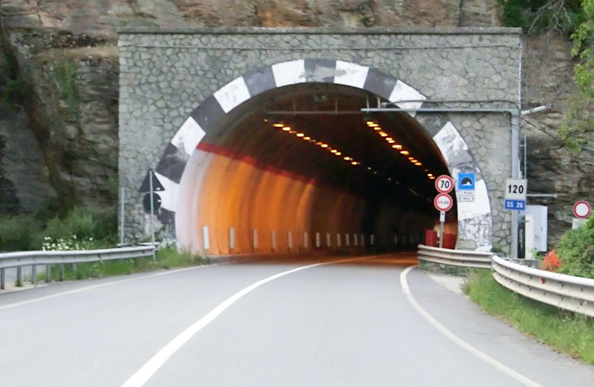 Runaz Tunnel eastern portal 