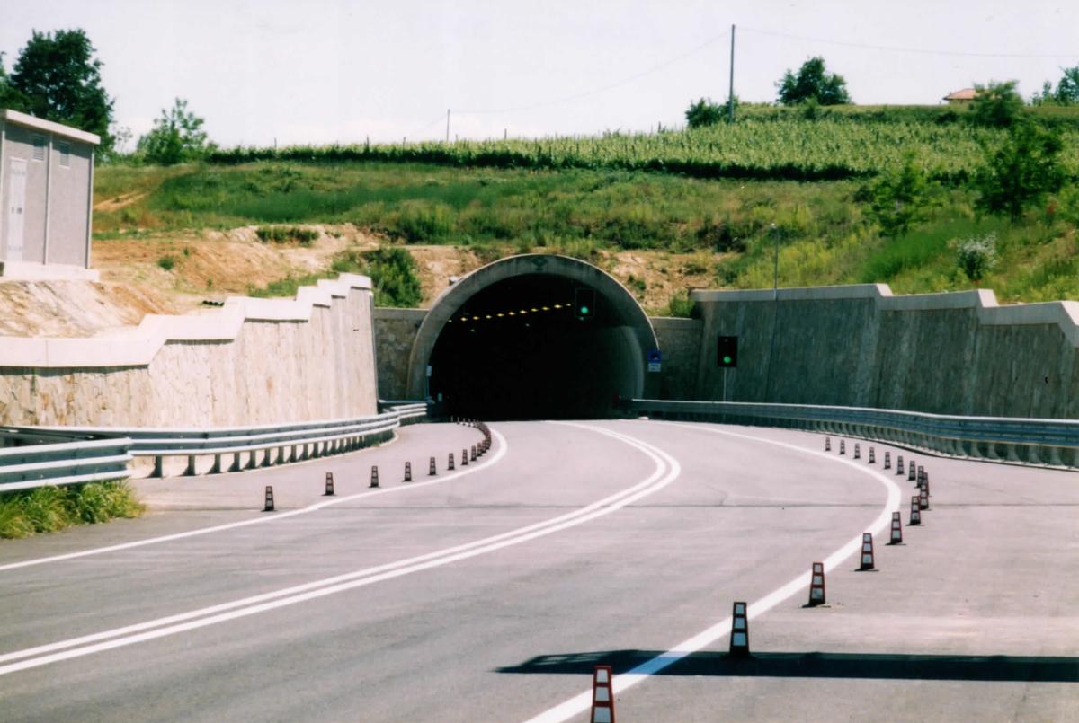 Montà Tunnel northern portal 