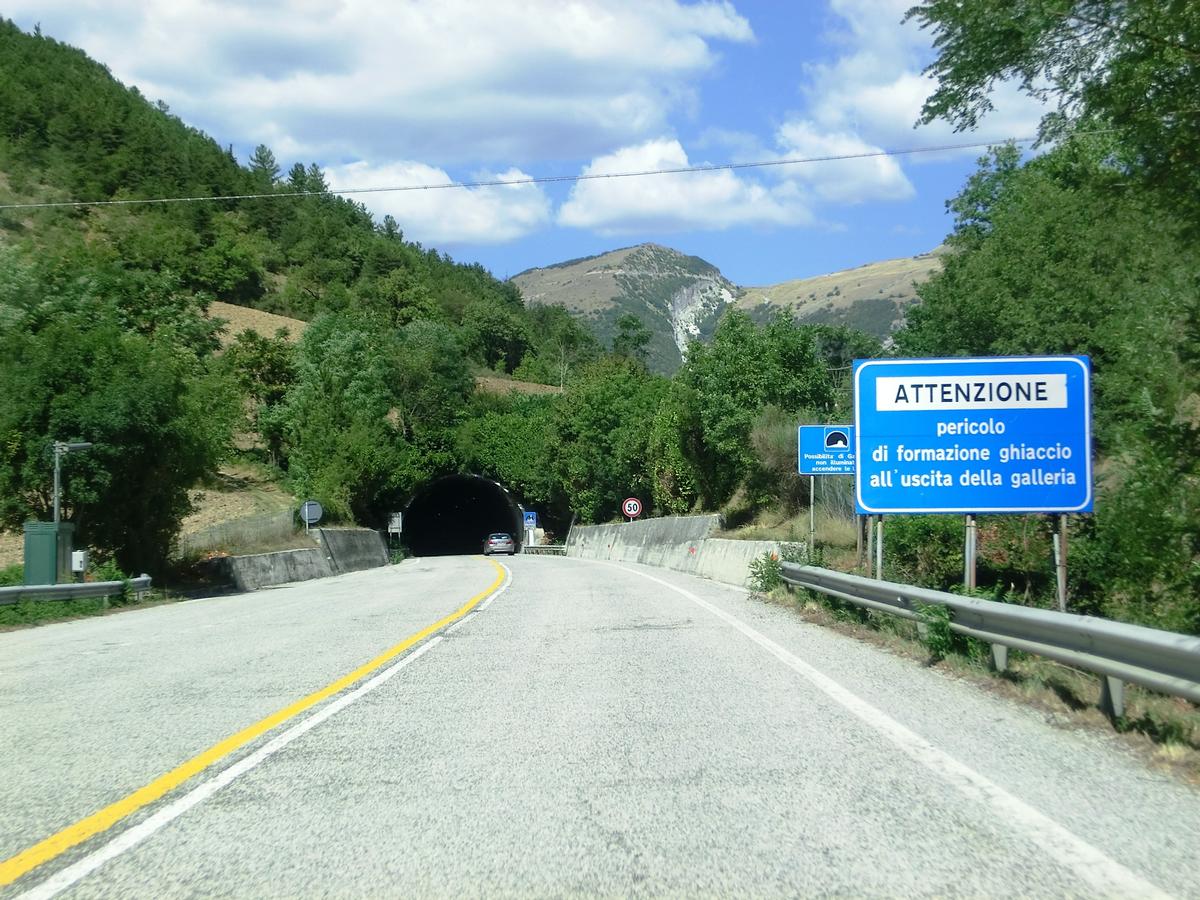 Tunnel de Cantiano 1 