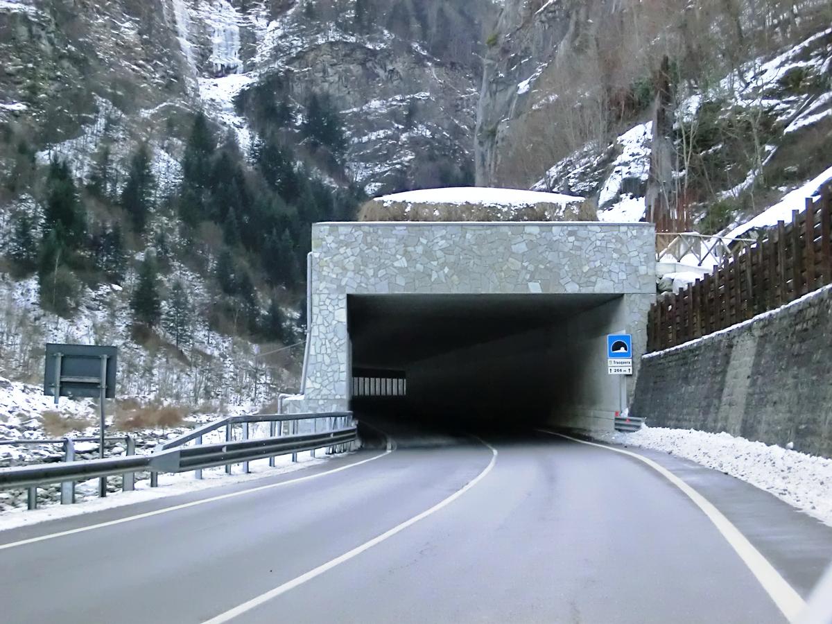 Trasquera Tunnel eastern portal 