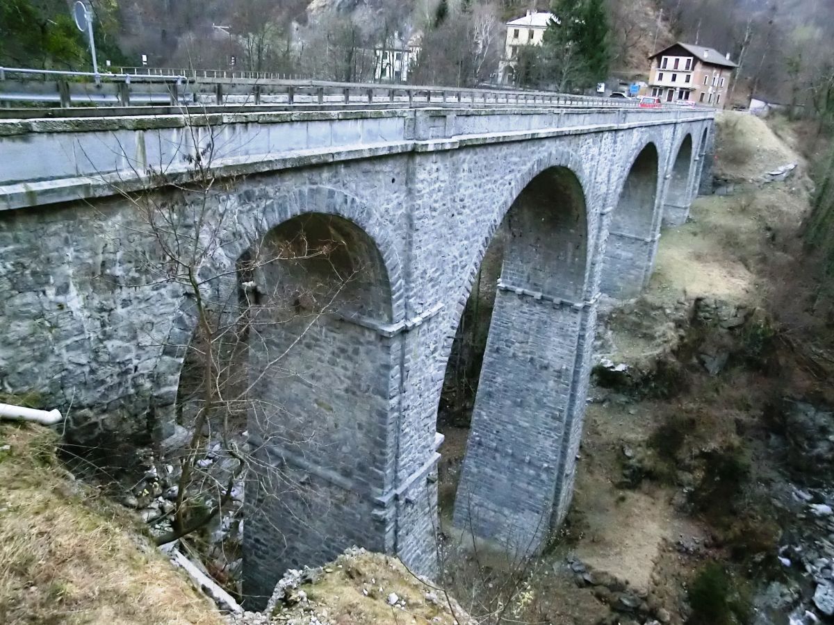 Ribellasca Bridge 