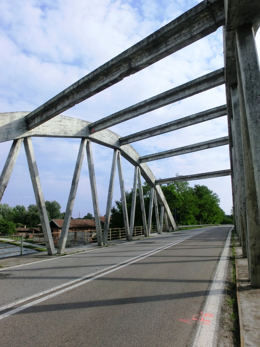 Pont sur le Naviglio Grande 