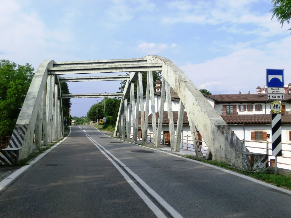 Pont sur le Naviglio Grande 