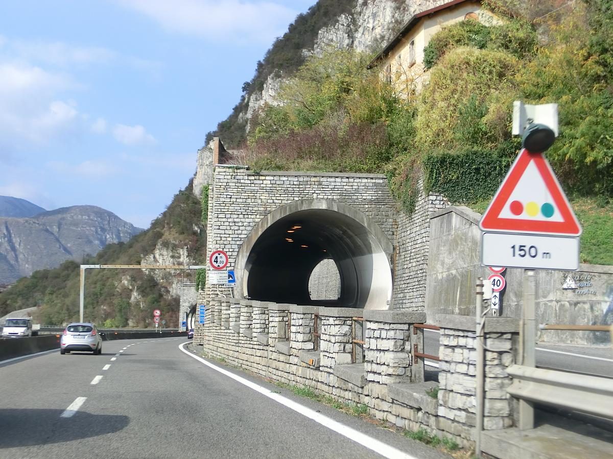Svincolo Abbadia 1 Tunnel southern portal 