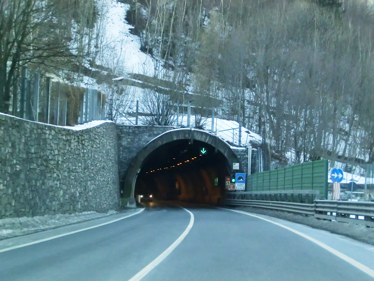 Valmaggiore-Bolladore Tunnel northern portal 