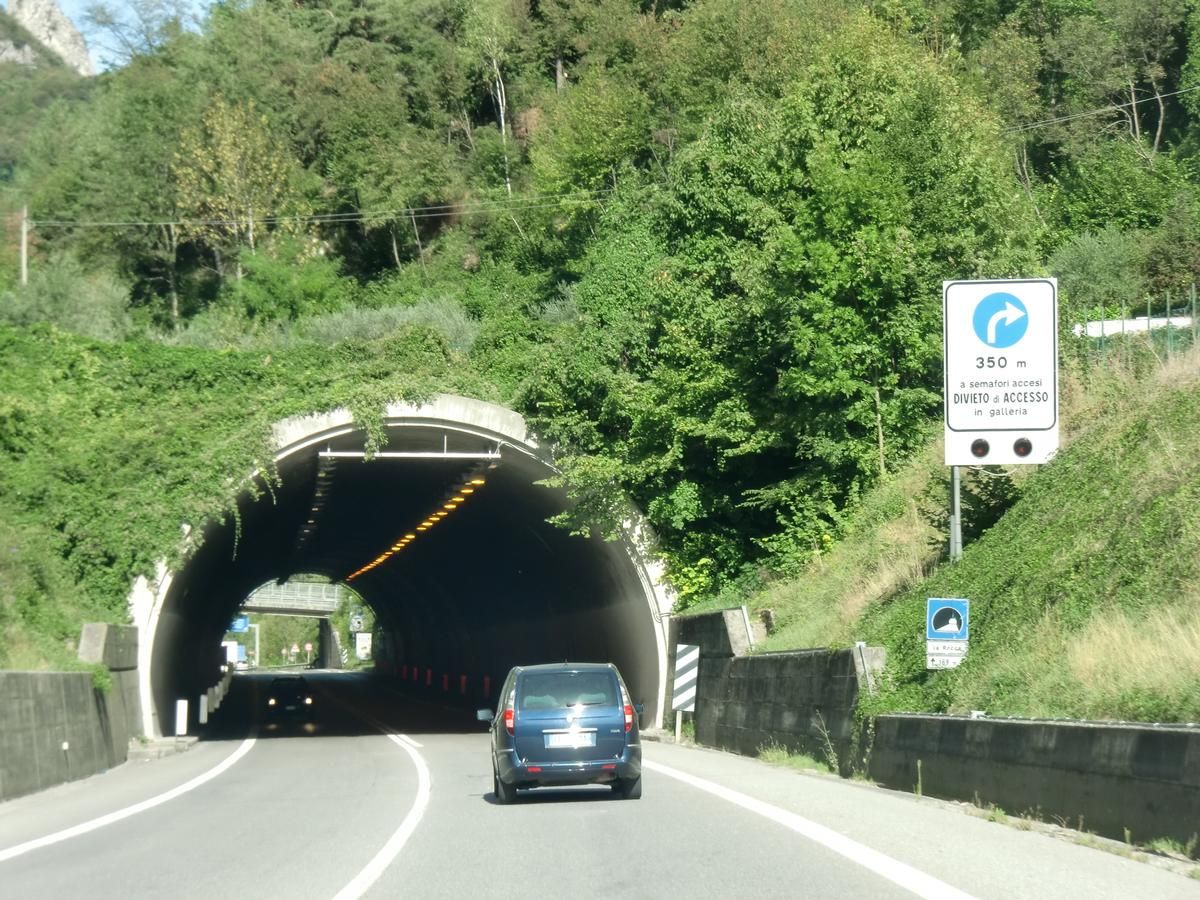 La Rocca tunnel southern portal 