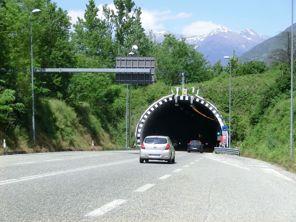 Mario Tunnel southern portal 