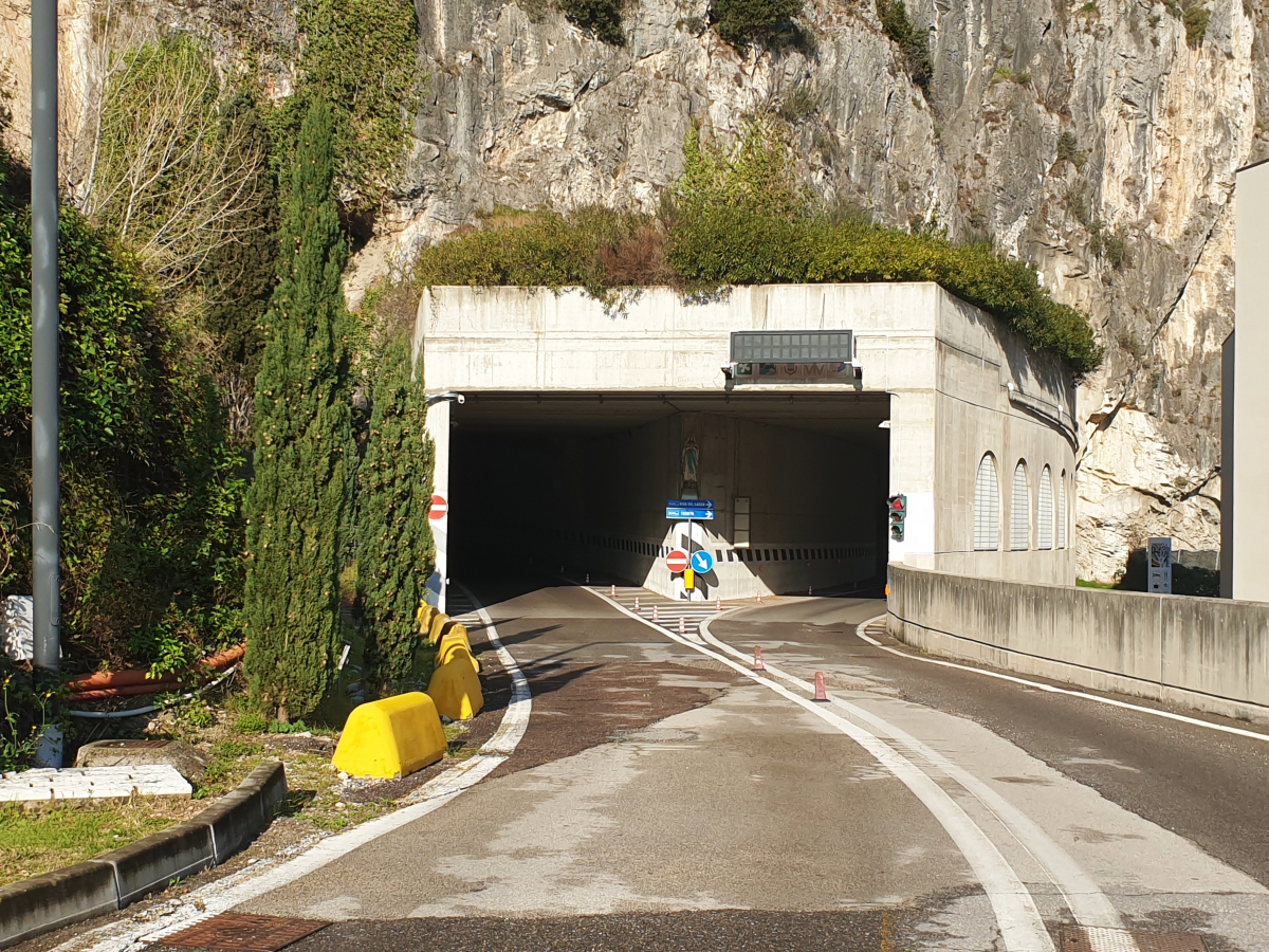 Tunnel Campione 