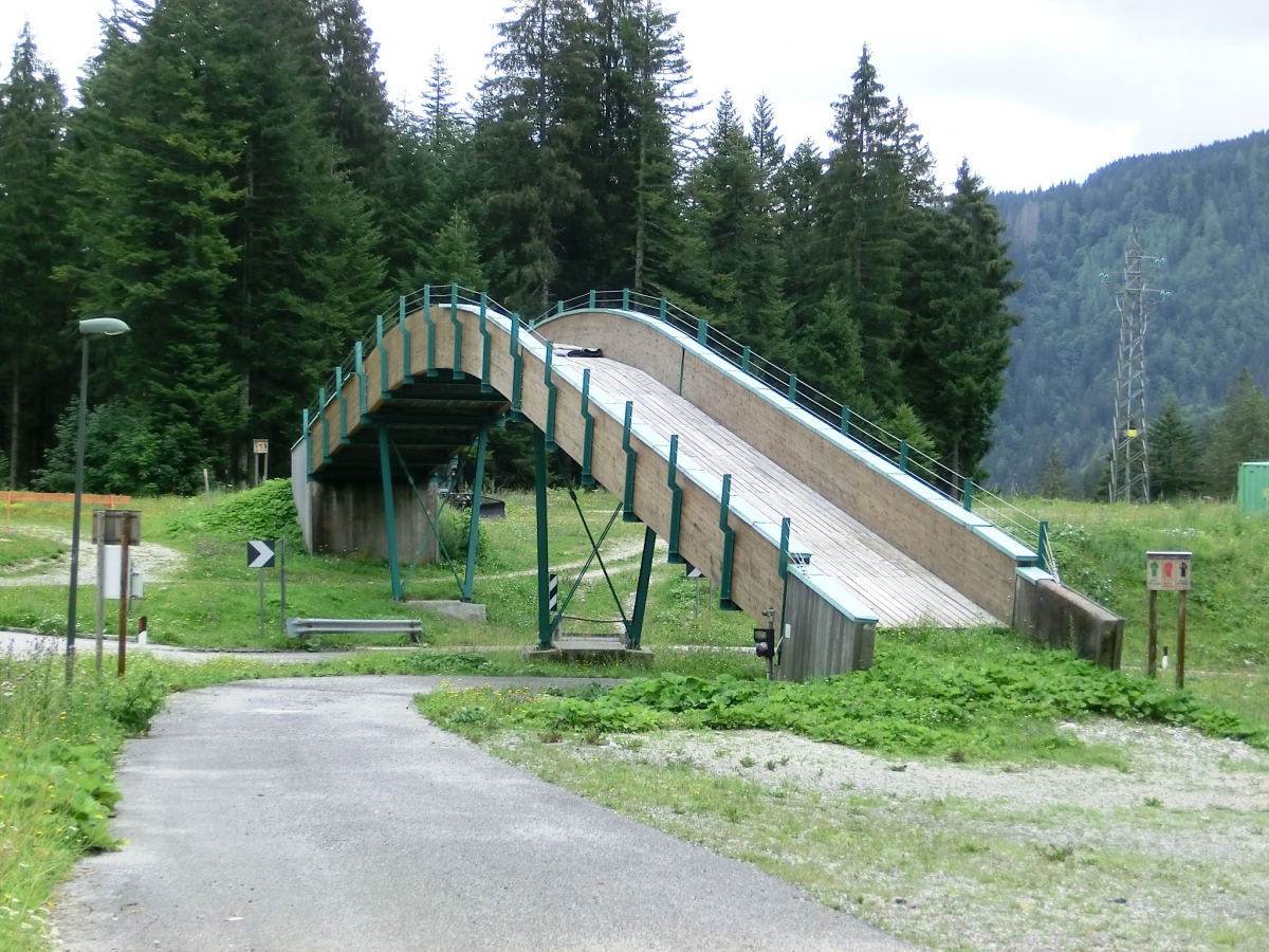 ethics opportunity Popular Structurae [en]: Lavadin-Pian di Casa Ski Bridge